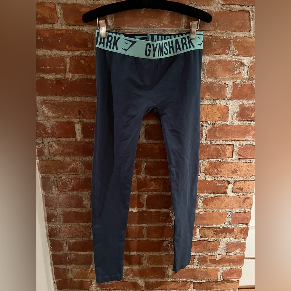 Gymshark logo leggings